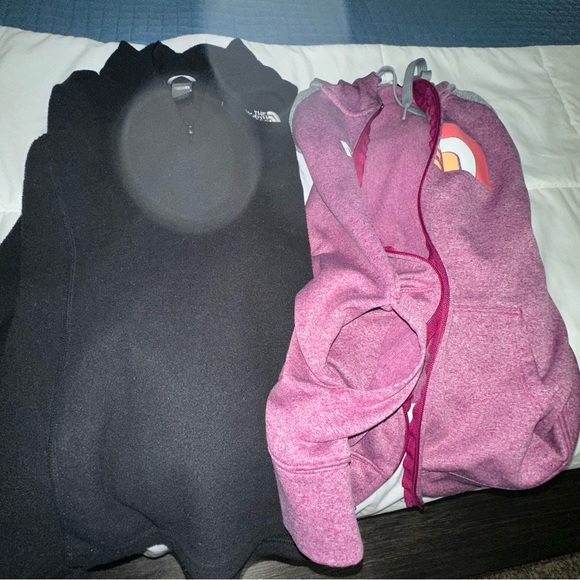 North Face Jackets (Women’s Medium) - Picture 4 of 4